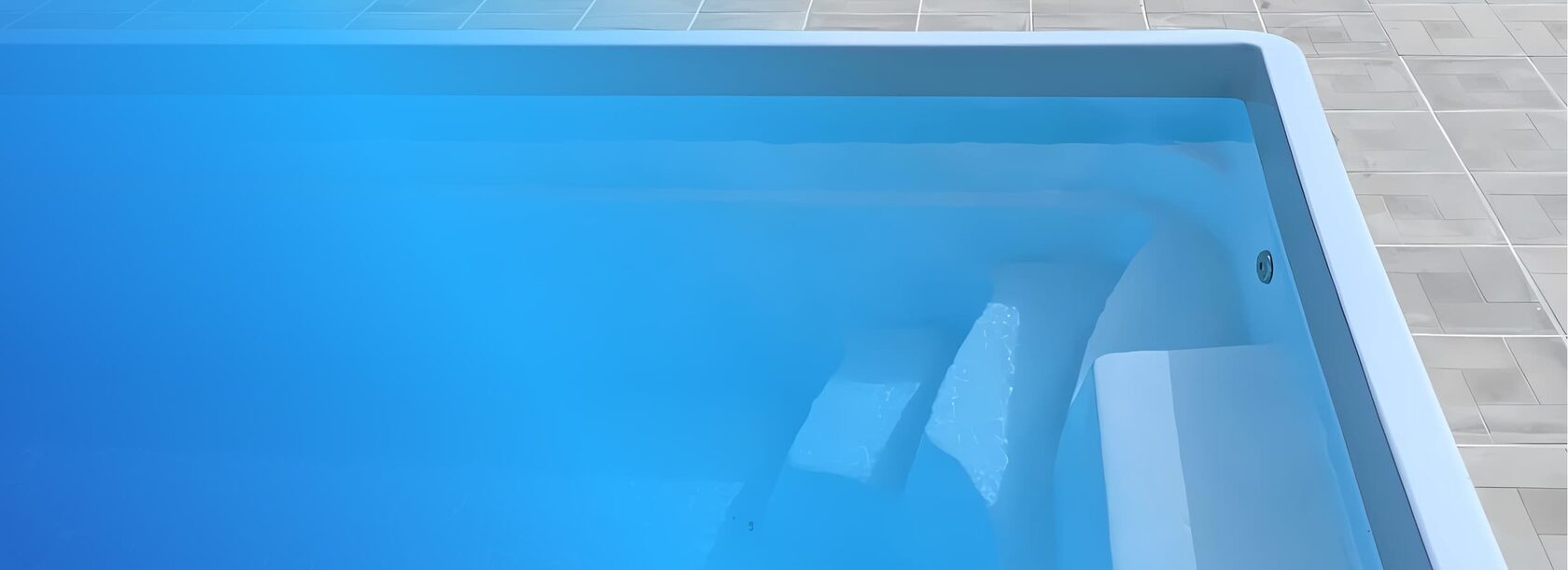 Бордюрный камень для бассейна — установка в Тюмени