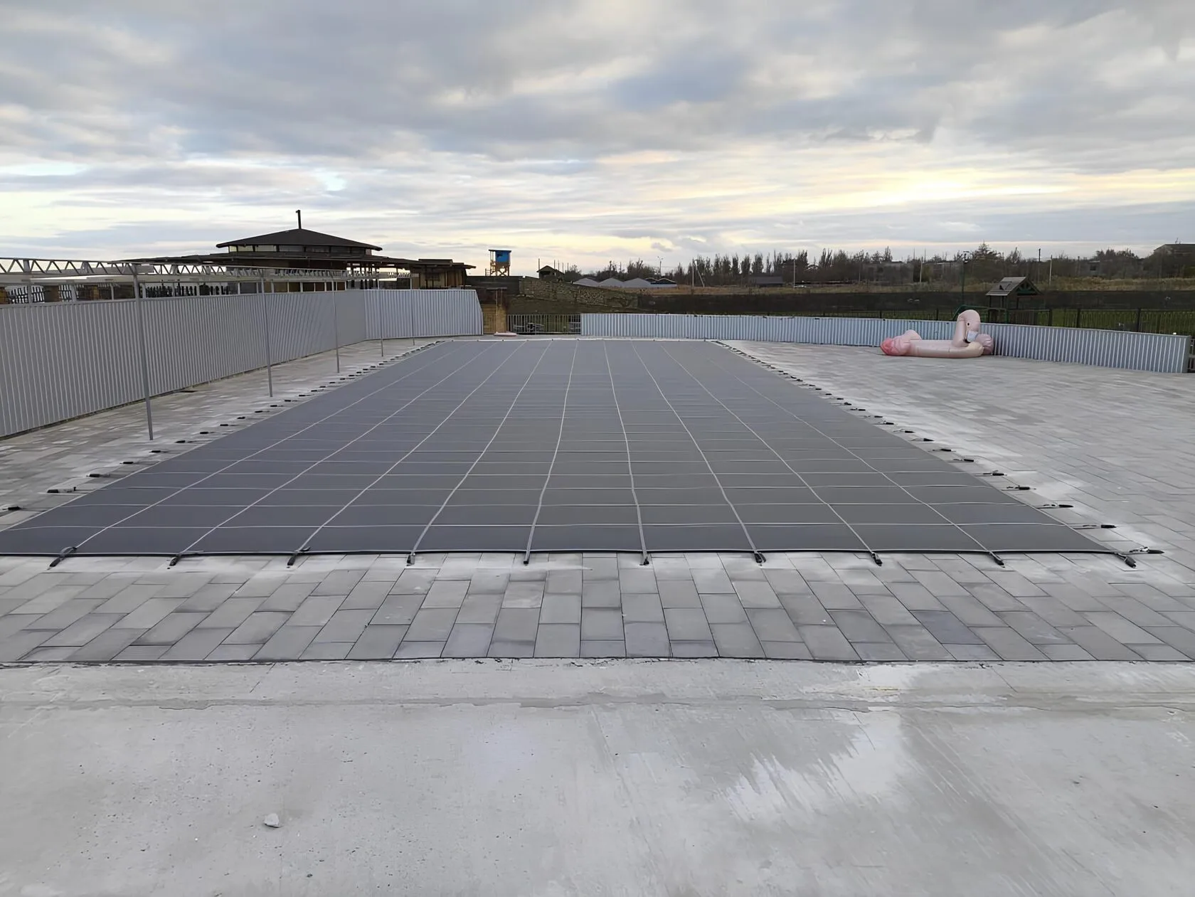 Защитное покрывало для бассейна в Тюмени